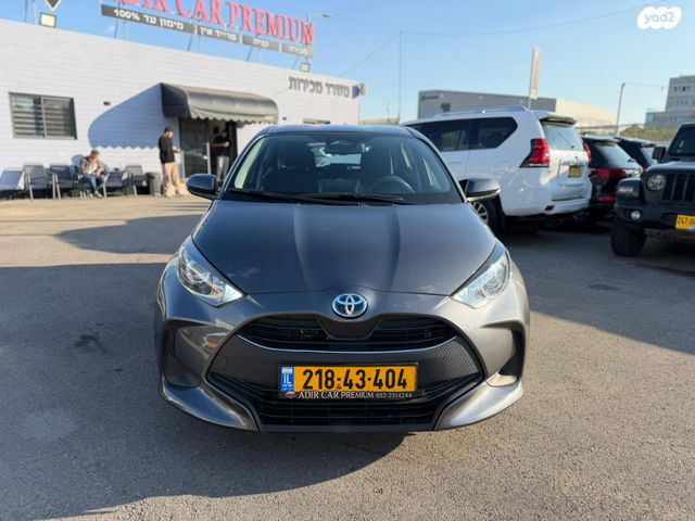 טויוטה יאריס