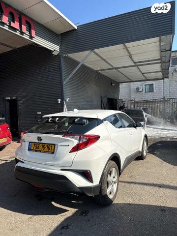 טויוטה C-HR