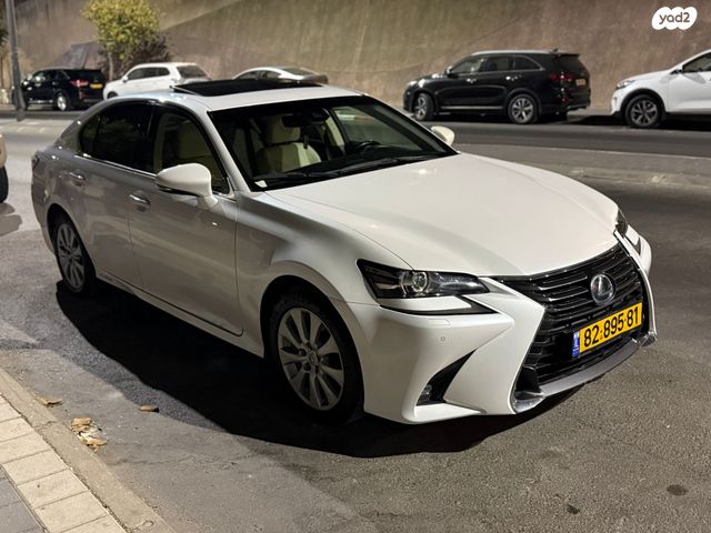 לקסוס GS