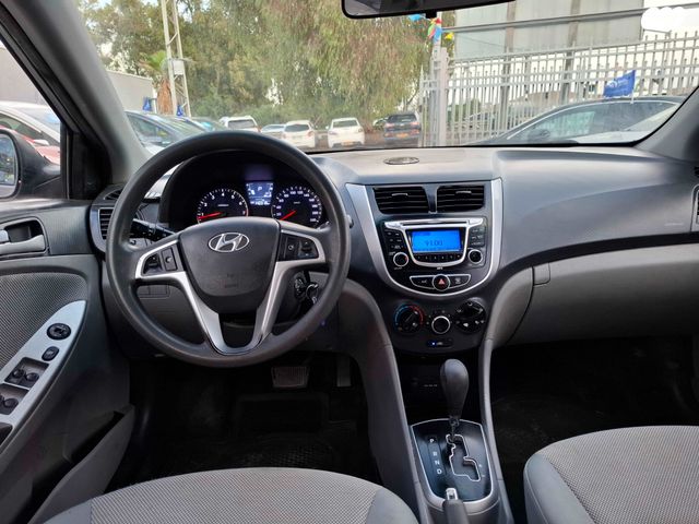 יונדאי אקסנט i25