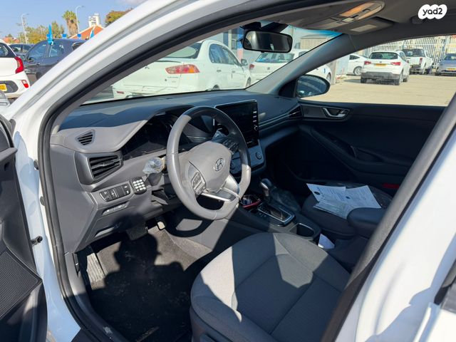 יונדאי איוניק