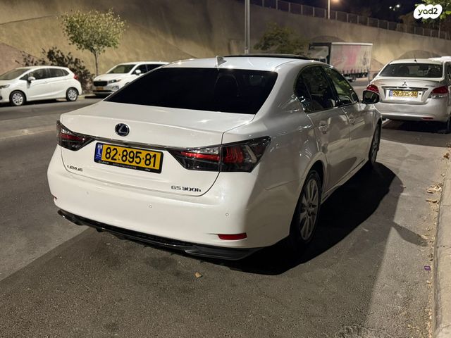 לקסוס GS