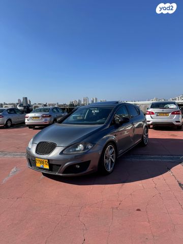 מודעת רכב סיאט לאון