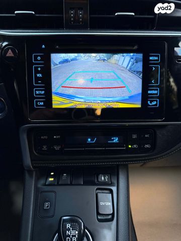 טויוטה אוריס