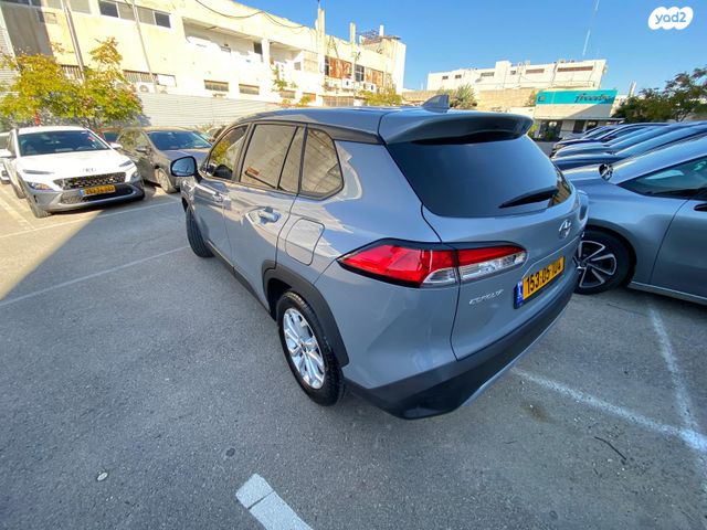 טויוטה קורולה קרוס