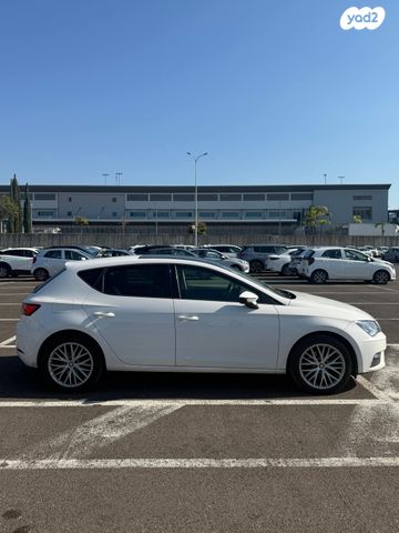 מודעת רכב סיאט לאון