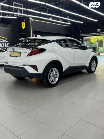 טויוטה C-HR