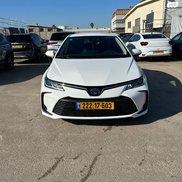 טויוטה קורולה