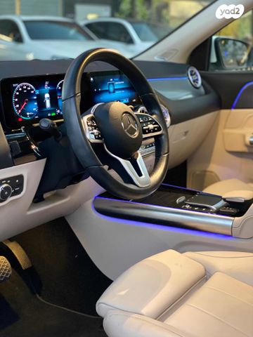 מרצדס-בנץ EQA