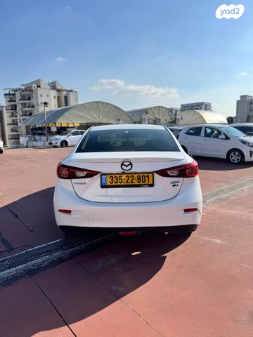 מאזדה 3