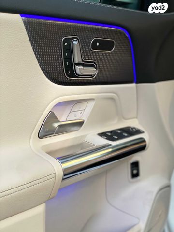 מרצדס-בנץ EQA