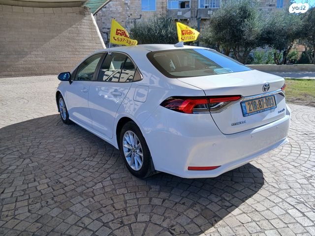 טויוטה קורולה