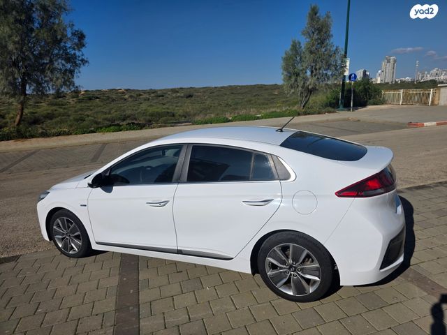 יונדאי איוניק