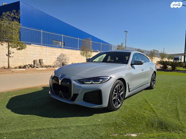 מודעת רכב ב מ וו i4