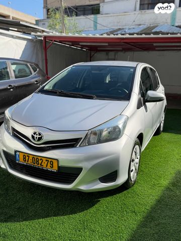 מודעת רכב טויוטה יאריס