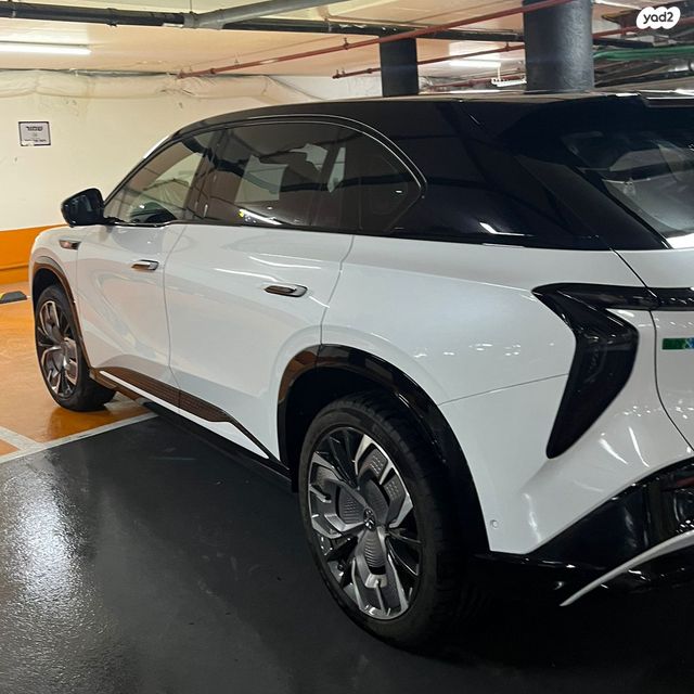 מודעת רכב הונגצ'י EHS7