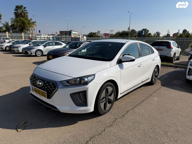 יונדאי איוניק