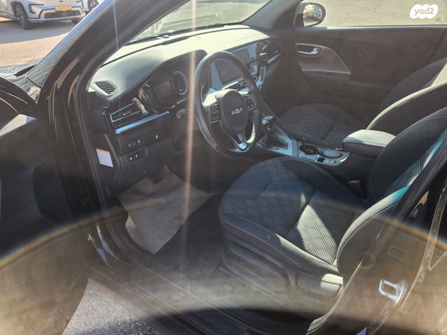 קיה נירו פלוס