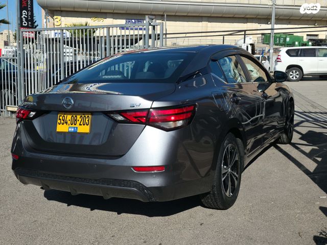 ניסאן סנטרה