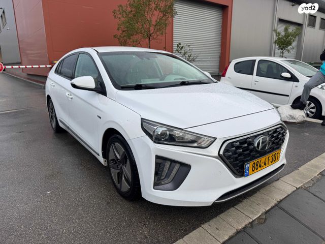 יונדאי איוניק