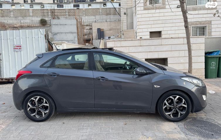 יונדאי i30
