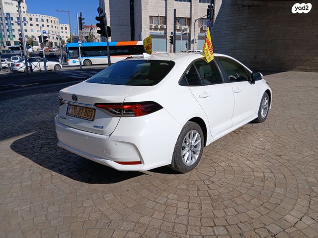 טויוטה קורולה