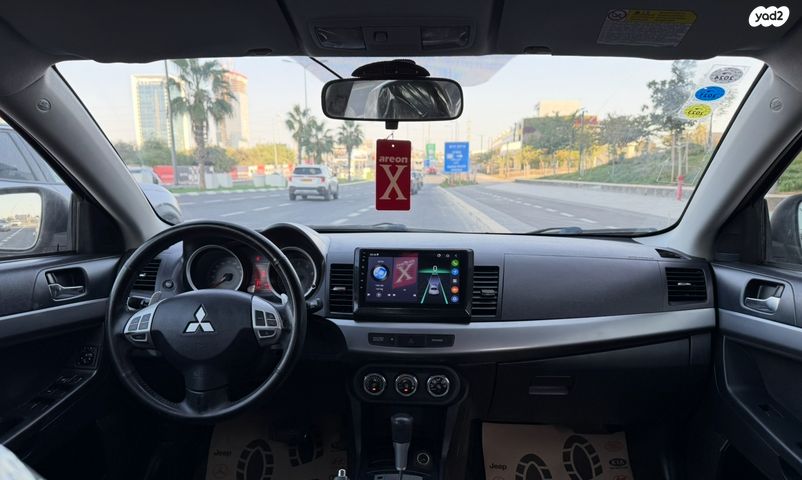 מודעת רכב מיצובישי לנסר