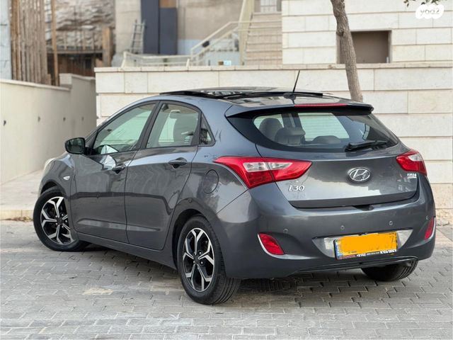 יונדאי i30