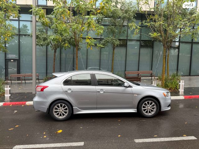 מיצובישי לנסר