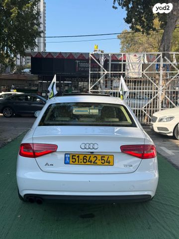 אאודי A4