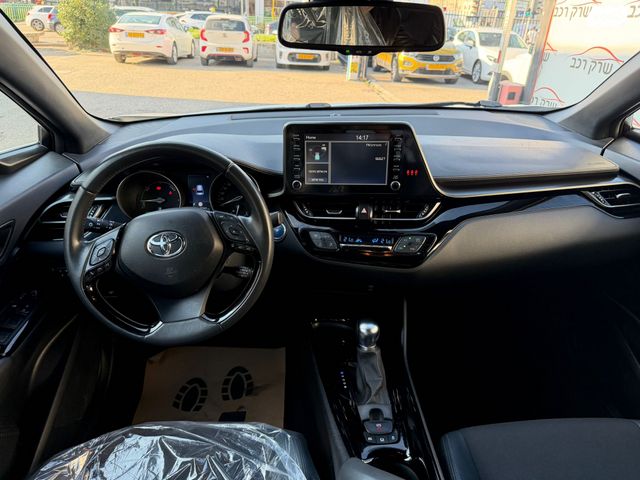 טויוטה C-HR