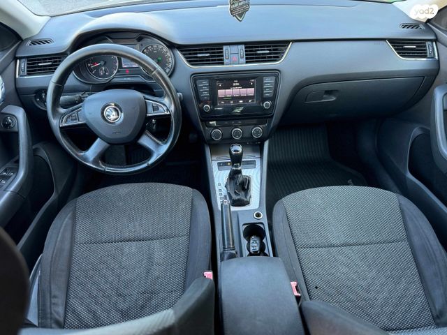 סקודה אוקטביה 