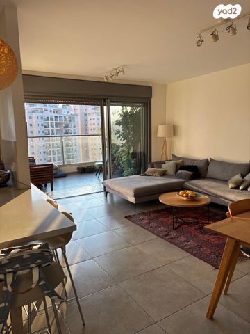 דירה, יצחק רבין 14, פסגת אונו, קרית אונו