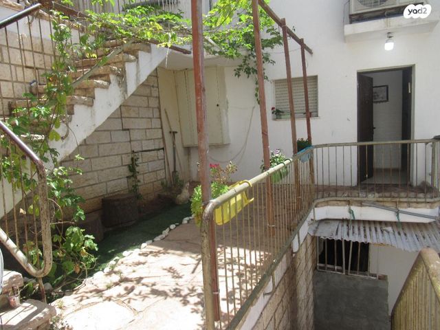 בית ישראל 23