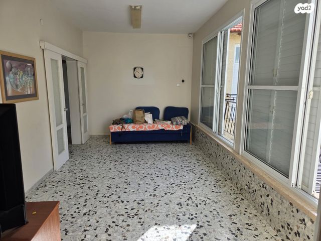 דירה, וייצמן 43, עמידר, בת ים