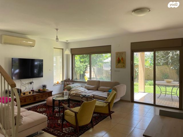 בית פרטי/ קוטג', שיקמה 24, שאר העיר, כפר תבור