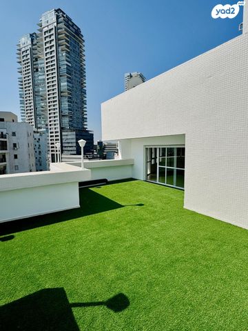 גג/ פנטהאוז, הצוללים 2, רובע ד', אשדוד