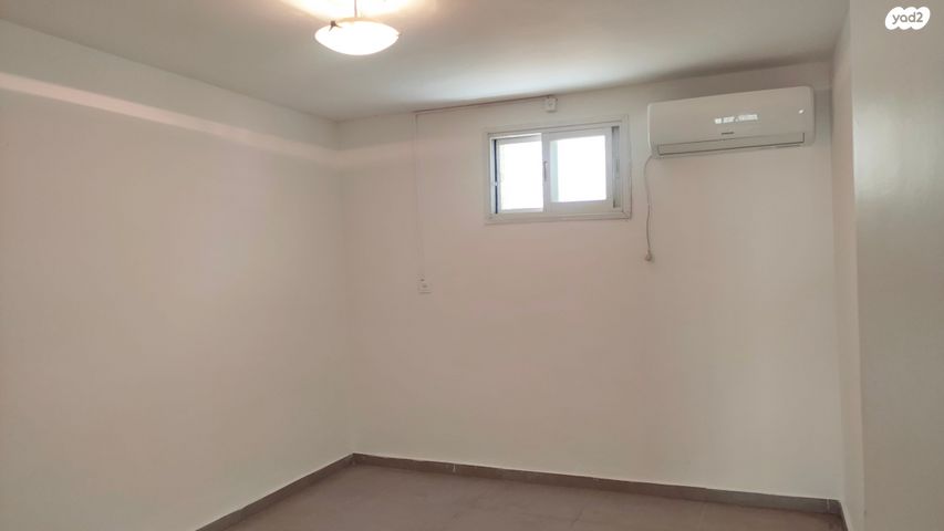 דירת גן, יוסף שפרינצק 52, שיכון א', קרית שמונה