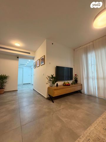 דירה, מלחמת ששת הימים 6, מרכז העיר, חדרה