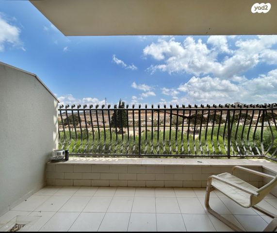 דופלקס, הארי השואג 15, גבעת הרקפות, גבעת תל חי, קרית אתא