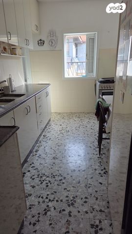 דירה, וייצמן 43, עמידר, בת ים