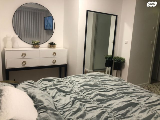 דירה, אפרים קישון 6, חתני פרס ישראל, באר יעקב