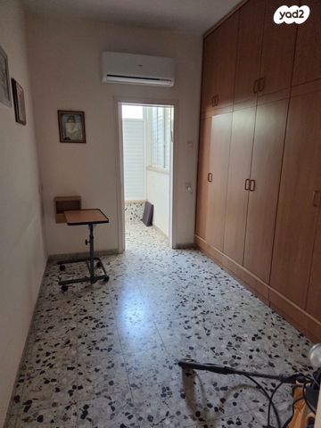 דירה, וייצמן 43, עמידר, בת ים