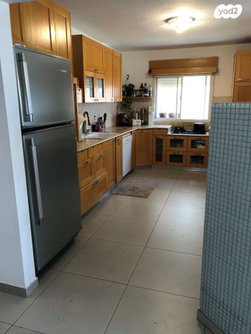 דירה, האתרוג 72, קרית יערים, גבעת זאב