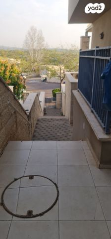 דו משפחתי, מרים החשמונאית 10, מוריה, מודיעין מכבים רעות