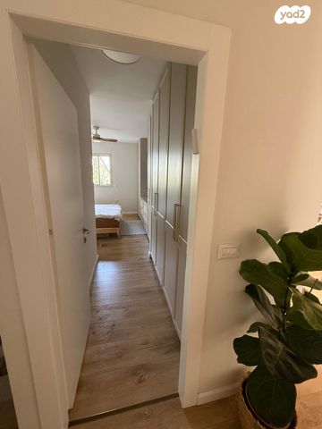 דירה, שושנת הכרמל 86, כרמל מערבי, חיפה