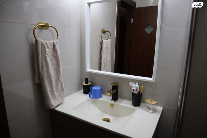 דירה, מנוחה ונחלה 11, ג' / מרכז מזרח העיר, רחובות