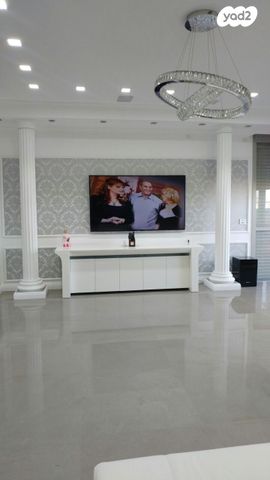 גג/ פנטהאוז, שדרות האגמים 7, אגמים, נתניה