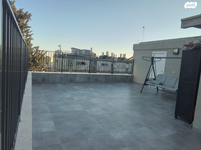 דירה, הרצל 43, דרום, צפת