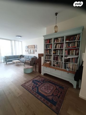 דירה, ירושלים 50, קרית ספיר, כפר סבא